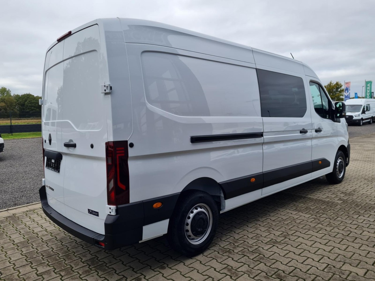 Renault Master 35 Kasten dCi Doka L3H2 KLIMA TEMPOMAT - Furgoneta combi: foto 4 Renault Master 35 Kasten dCi Doka L3H2 KLIMA TEMPOMAT - Furgoneta combi: foto 4