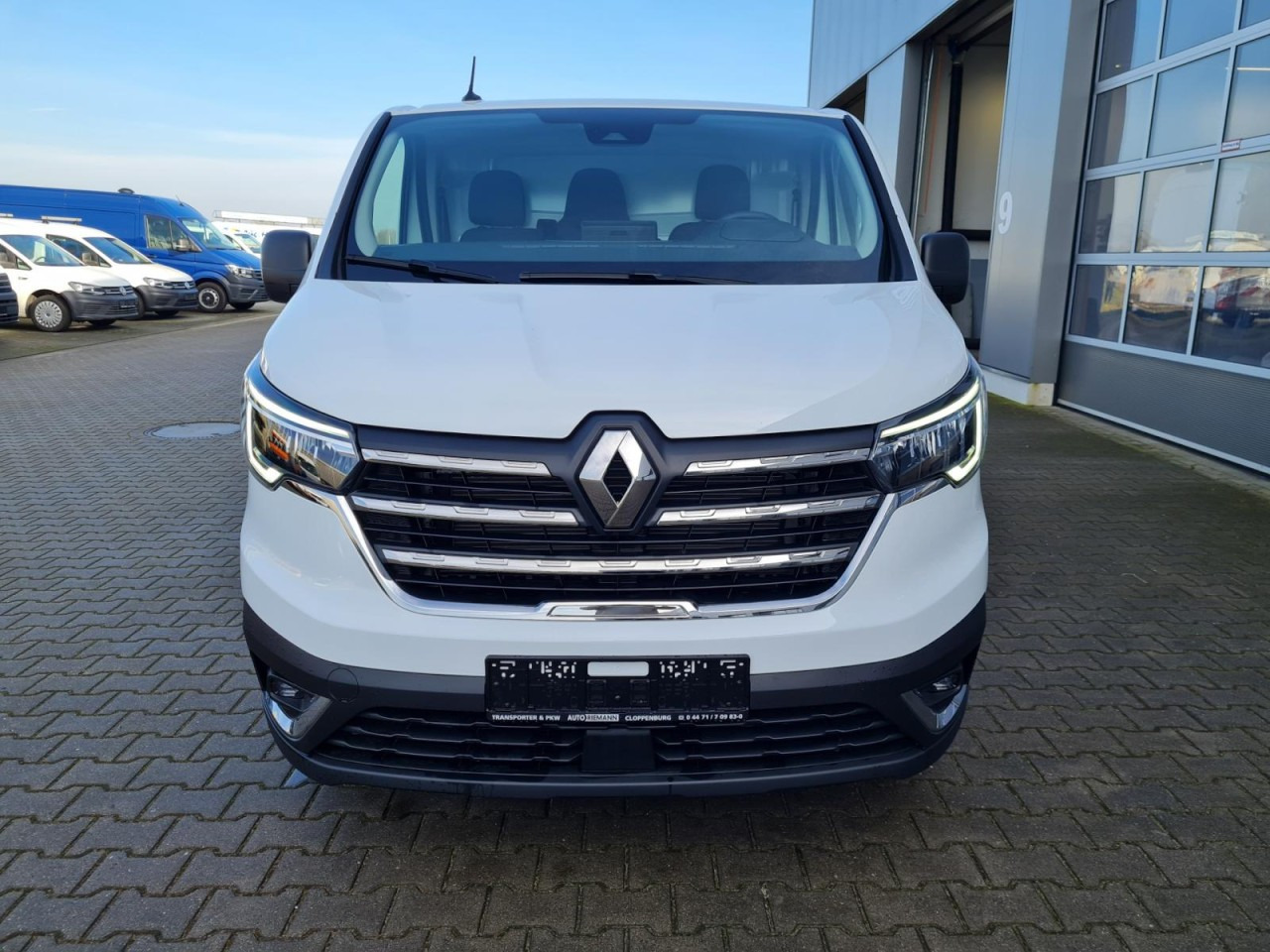 Renault Trafic Kasten L2 Advance AHK KLIMA LED PDC TEMPOMAT - Furgoneta pequeña: foto 2 Renault Trafic Kasten L2 Advance AHK KLIMA LED PDC TEMPOMAT - Furgoneta pequeña: foto 2