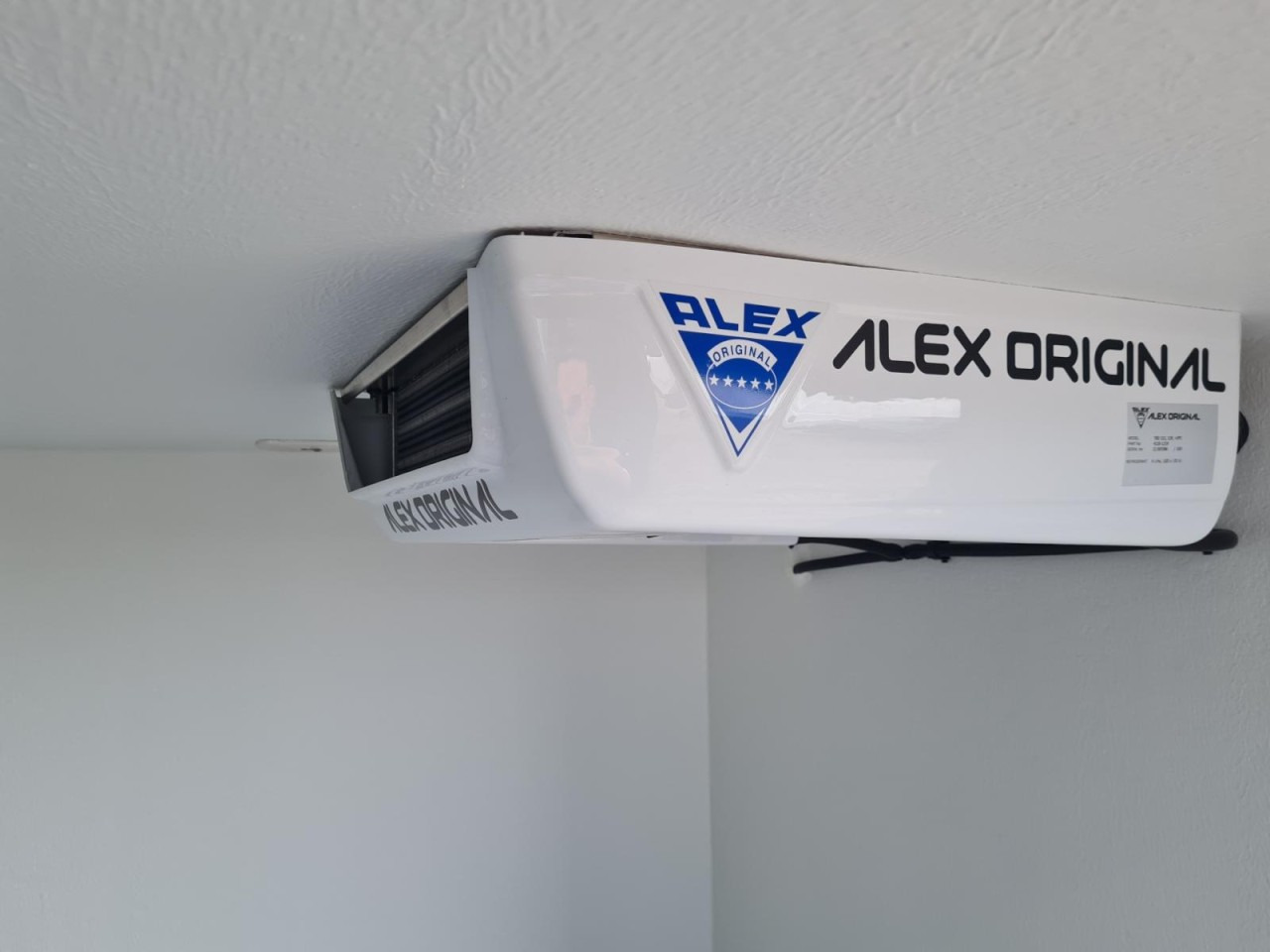 Leasing de  Renault Trafic Kühlkasten 3.0t L2 KLIMA LED NAVI/APP TEMPO Renault Trafic Kühlkasten 3.0t L2 KLIMA LED NAVI/APP TEMPO: foto 14