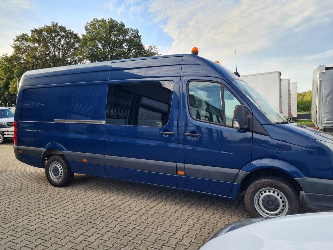 Volkswagen Crafter 35 Kasten Doka 5 Sitze AHK 3.5to REGALSY - Furgón, Furgoneta combi: foto 3 Volkswagen Crafter 35 Kasten Doka 5 Sitze AHK 3.5to REGALSY - Furgón, Furgoneta combi: foto 3
