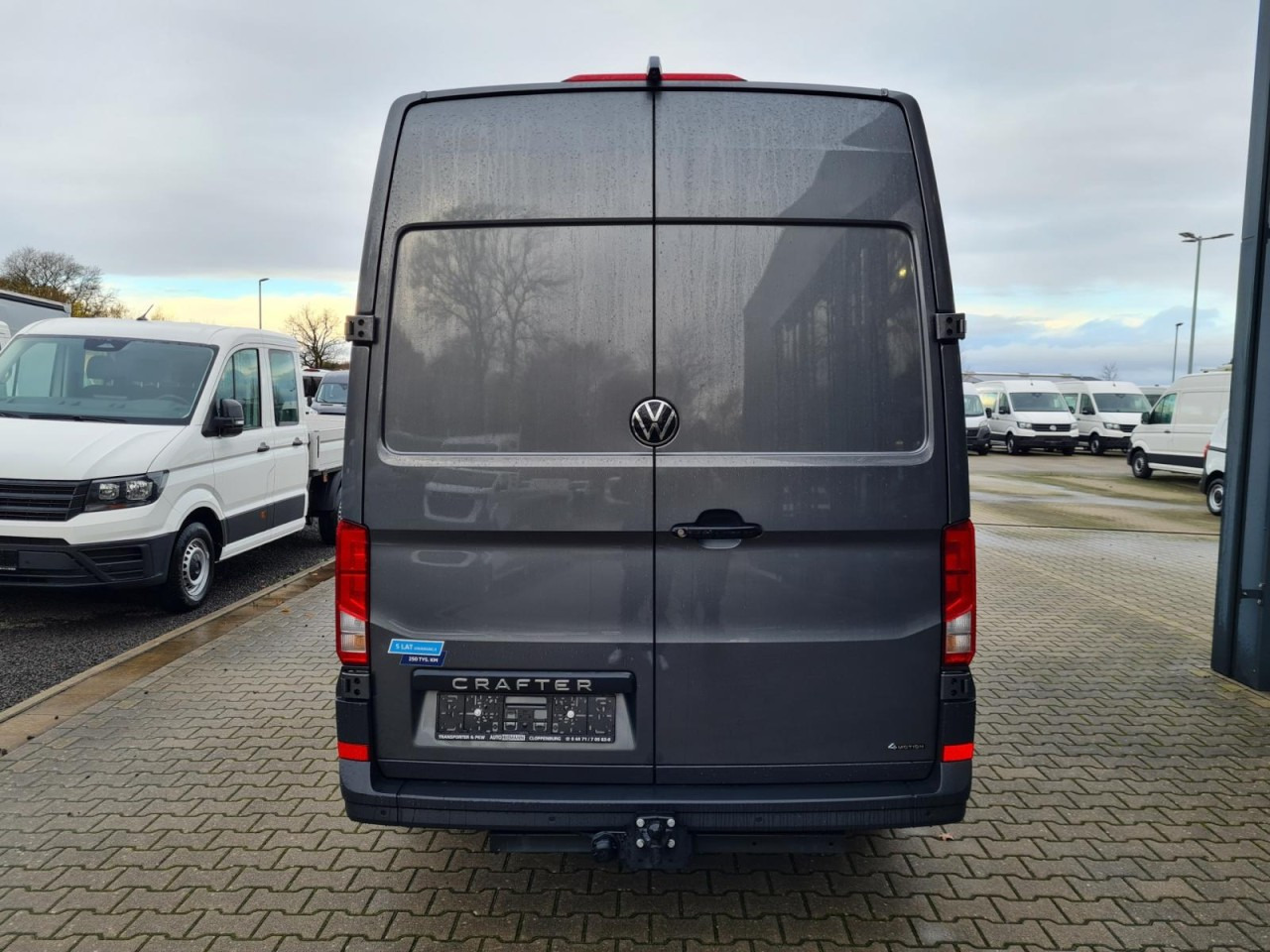 Volkswagen Crafter 35 Kasten MR L3H3 AG 4MOTION AHK LED KAMERA - Furgón: foto 5 Volkswagen Crafter 35 Kasten MR L3H3 AG 4MOTION AHK LED KAMERA - Furgón: foto 5