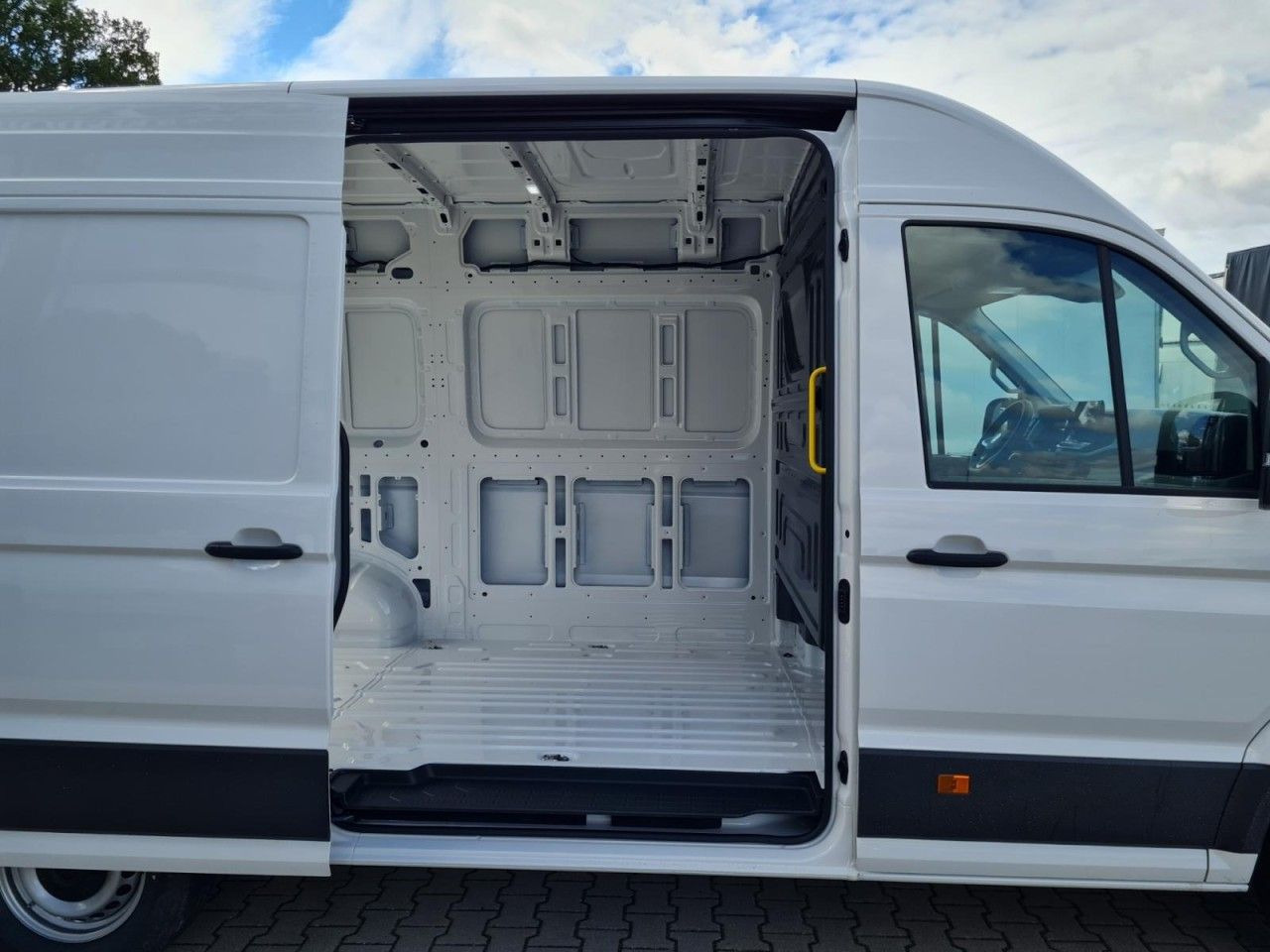 Volkswagen Crafter 35 Kasten MR L3H3 KLIMA TEMPOMAT Mod. 25 - Furgón: foto 5 Volkswagen Crafter 35 Kasten MR L3H3 KLIMA TEMPOMAT Mod. 25 - Furgón: foto 5