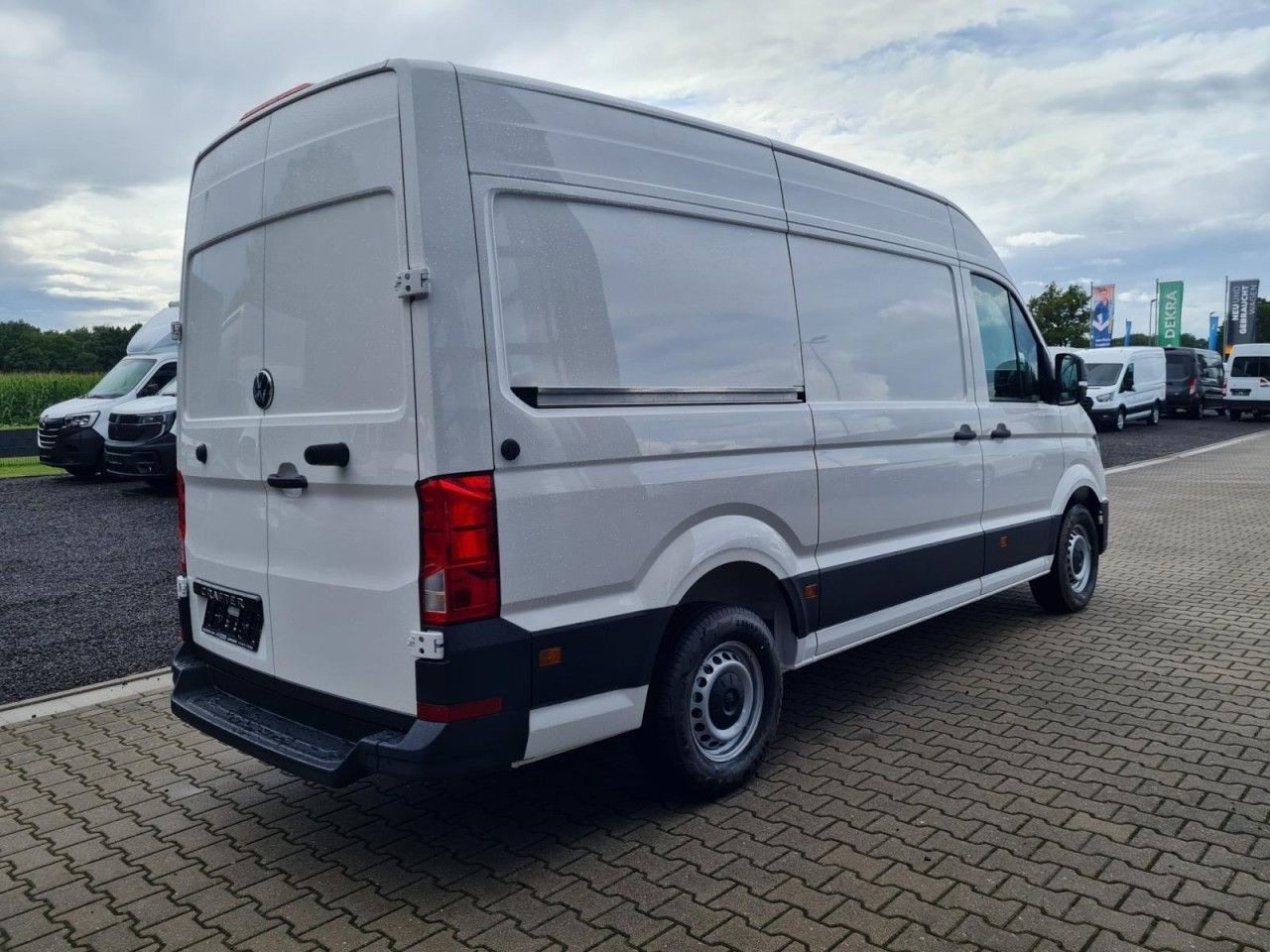 Volkswagen Crafter 35 Kasten TDI MR PDC WERKSTATTEINRICHTUN - Furgón: foto 4 Volkswagen Crafter 35 Kasten TDI MR PDC WERKSTATTEINRICHTUN - Furgón: foto 4