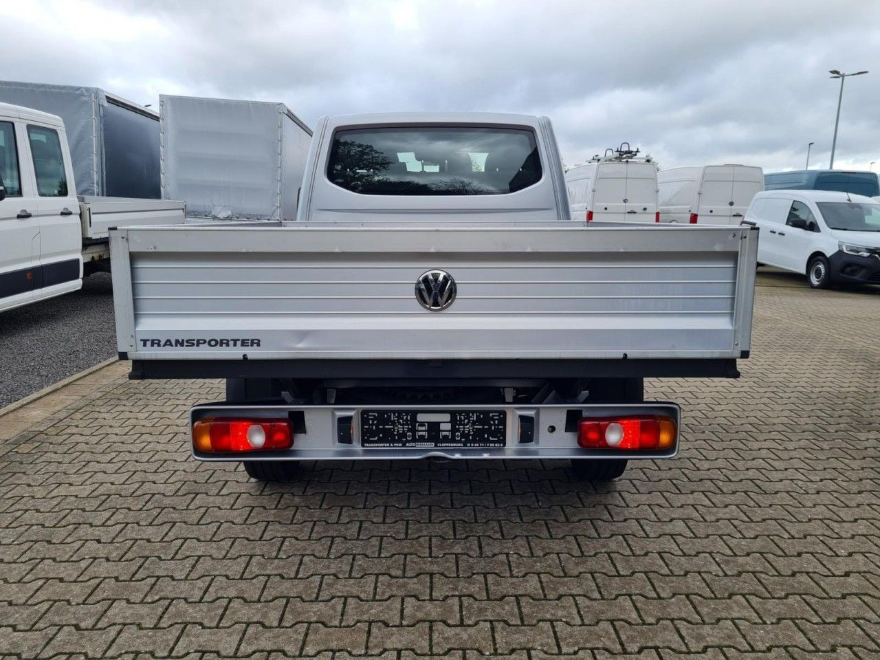 Volkswagen T6.1 Doka Pritsche Plane 6-Sitze Klima Komfort - Furgoneta con lona, Furgoneta combi: foto 5 Volkswagen T6.1 Doka Pritsche Plane 6-Sitze Klima Komfort - Furgoneta con lona, Furgoneta combi: foto 5