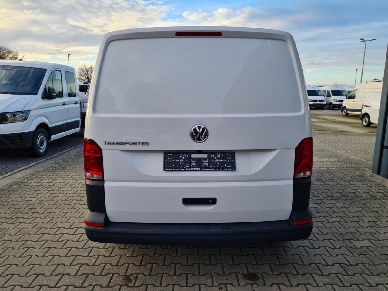 Volkswagen T6.1 Kasten TDI lang L2 DSG KLIMA KAMERA PDC - Furgoneta pequeña: foto 5 Volkswagen T6.1 Kasten TDI lang L2 DSG KLIMA KAMERA PDC - Furgoneta pequeña: foto 5