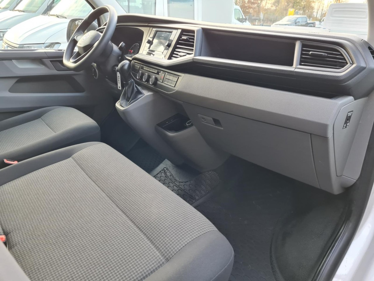 Furgoneta pequeña Volkswagen T6.1 Kasten TDI lang L2H1 DSG PDC KLIMA KAMERA: foto 14 Furgoneta pequeña Volkswagen T6.1 Kasten TDI lang L2H1 DSG PDC KLIMA KAMERA: foto 14