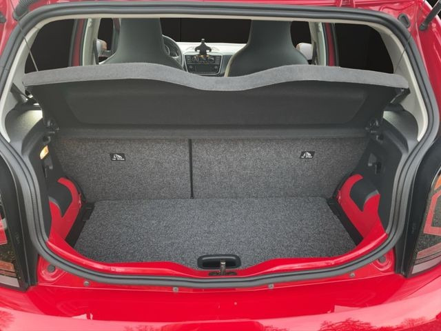 Volkswagen up! 5-tg. DAB Fensterheber Klima Servo Winter ZV - Coche: foto 3 Volkswagen up! 5-tg. DAB Fensterheber Klima Servo Winter ZV - Coche: foto 3