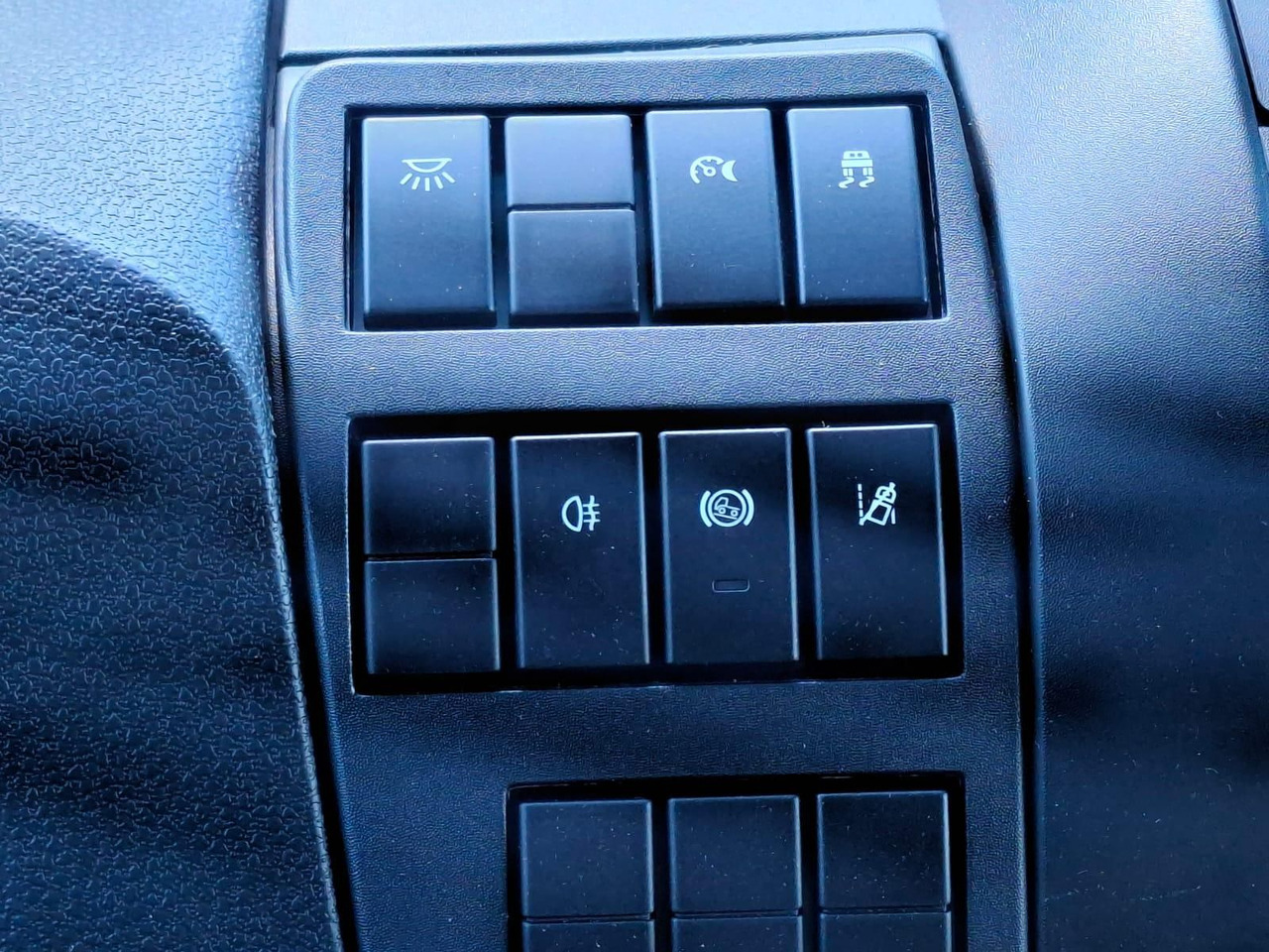 Camión Iveco ML120E25/P JUNGE Schiebeplane LBW 1,5t AHK 18...: foto 21