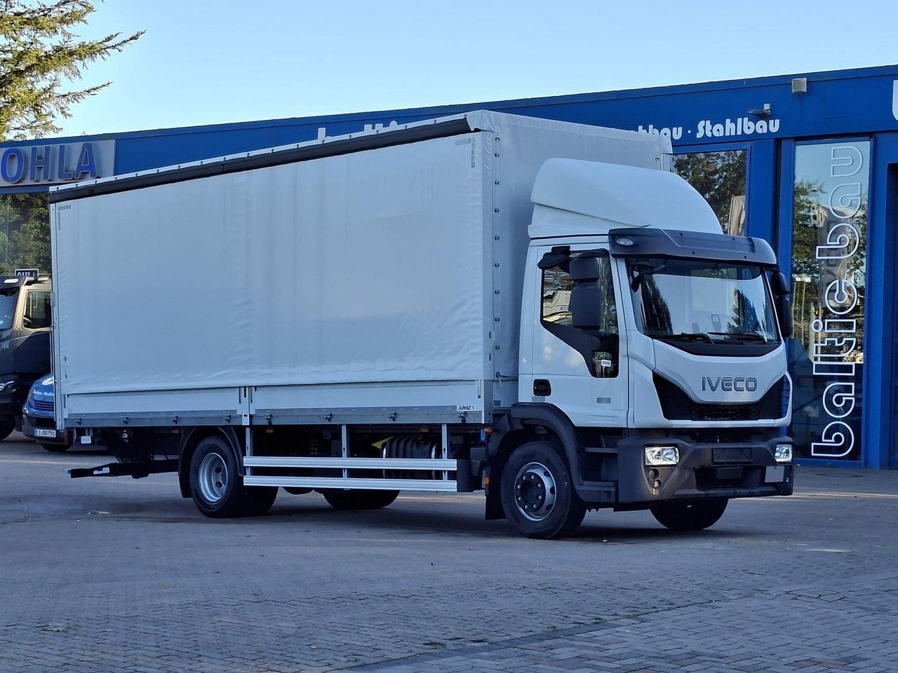 Camión Iveco ML120E25/P JUNGE Schiebeplane LBW 1,5t AHK 18...: foto 13