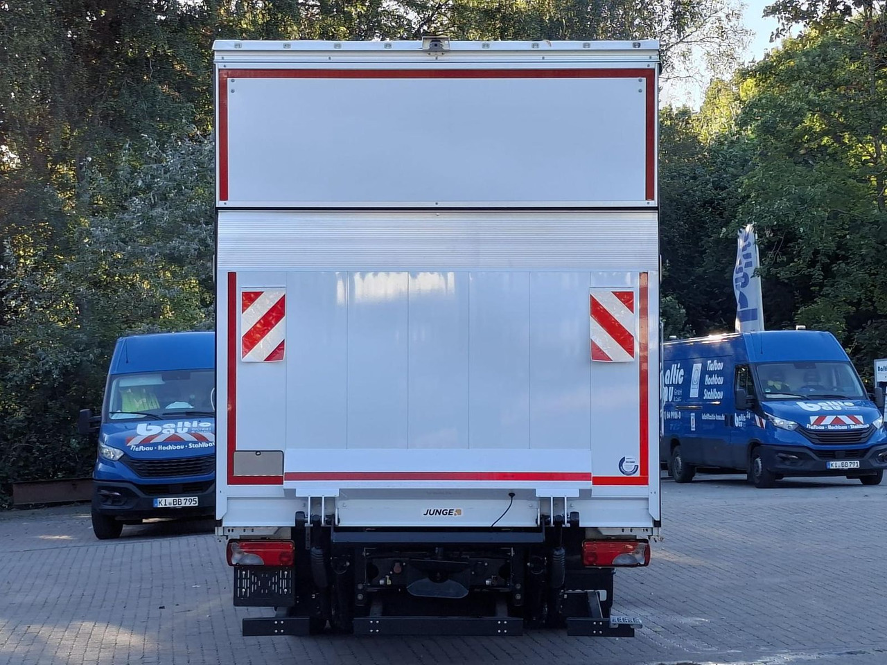 Iveco ML120E25/P JUNGE KOFFER LBW 1,5t AHK 185 kW (... - Furgoneta caja cerrada: foto 5 Iveco ML120E25/P JUNGE KOFFER LBW 1,5t AHK 185 kW (... - Furgoneta caja cerrada: foto 5