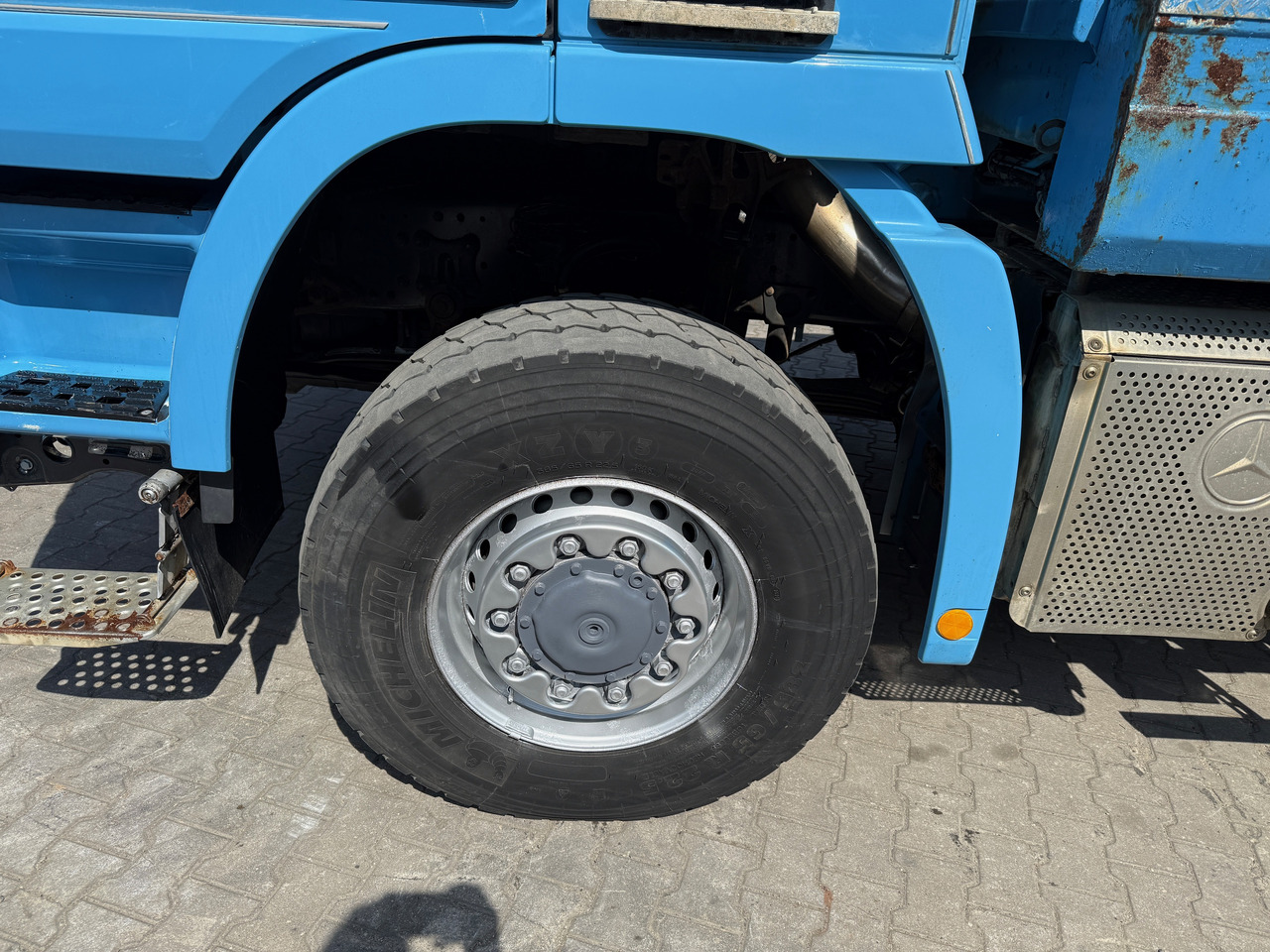 Camión portacontenedor de cadenas Mercedes-Benz 1841 Actros MP2 Absetzkipper 4x4 Allrad Klima: foto 14