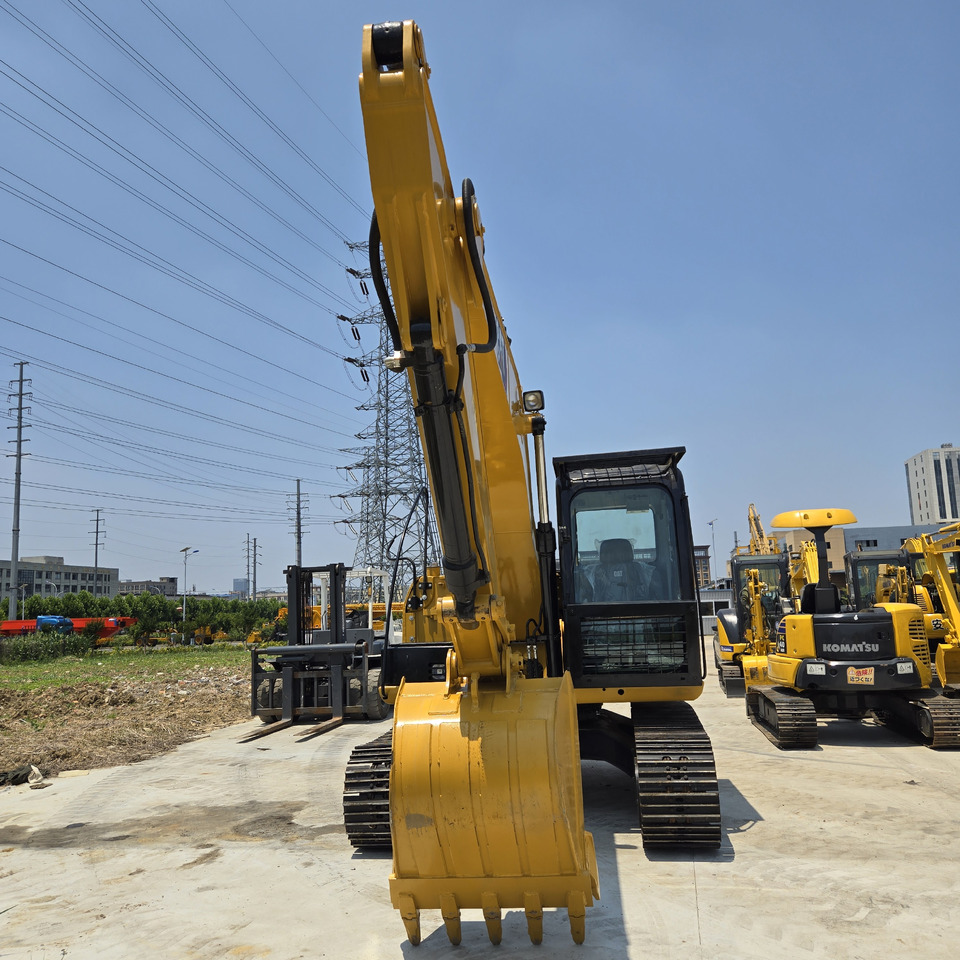 Excavadora CATERPILLAR 312D: foto 11 Excavadora CATERPILLAR 312D: foto 11