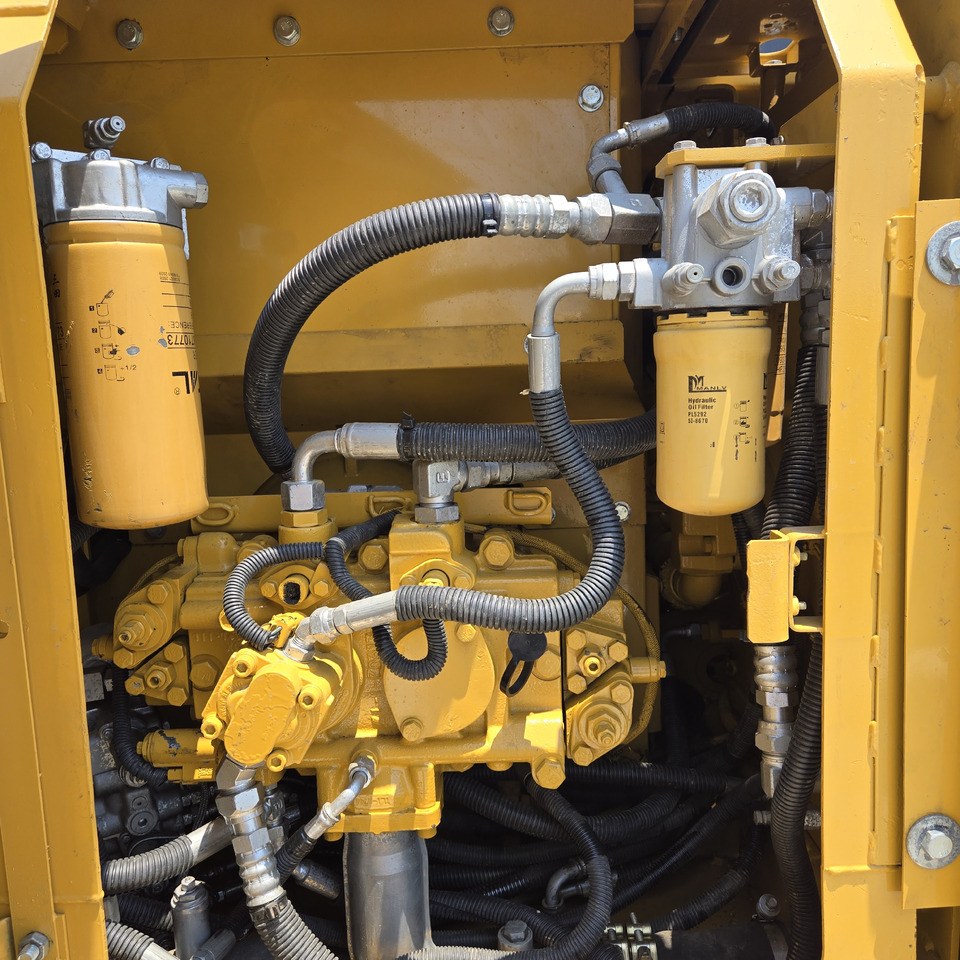 Excavadora CATERPILLAR 312D: foto 8 Excavadora CATERPILLAR 312D: foto 8