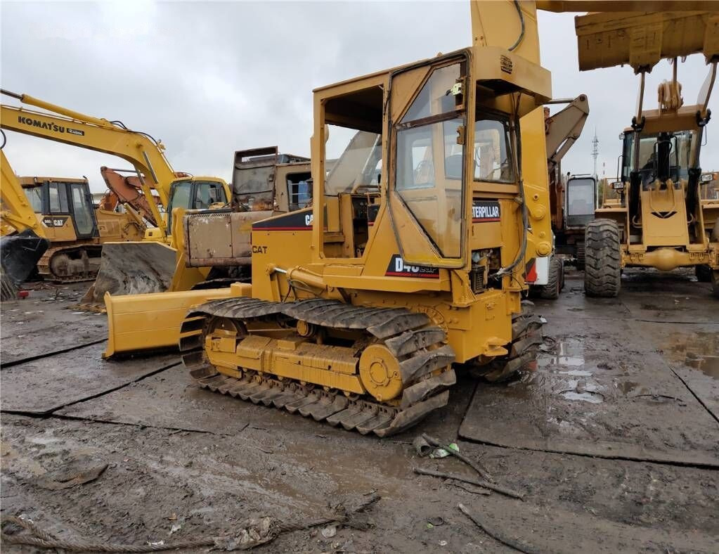 Caterpillar D4C - Bulldozer: foto 4 Caterpillar D4C - Bulldozer: foto 4