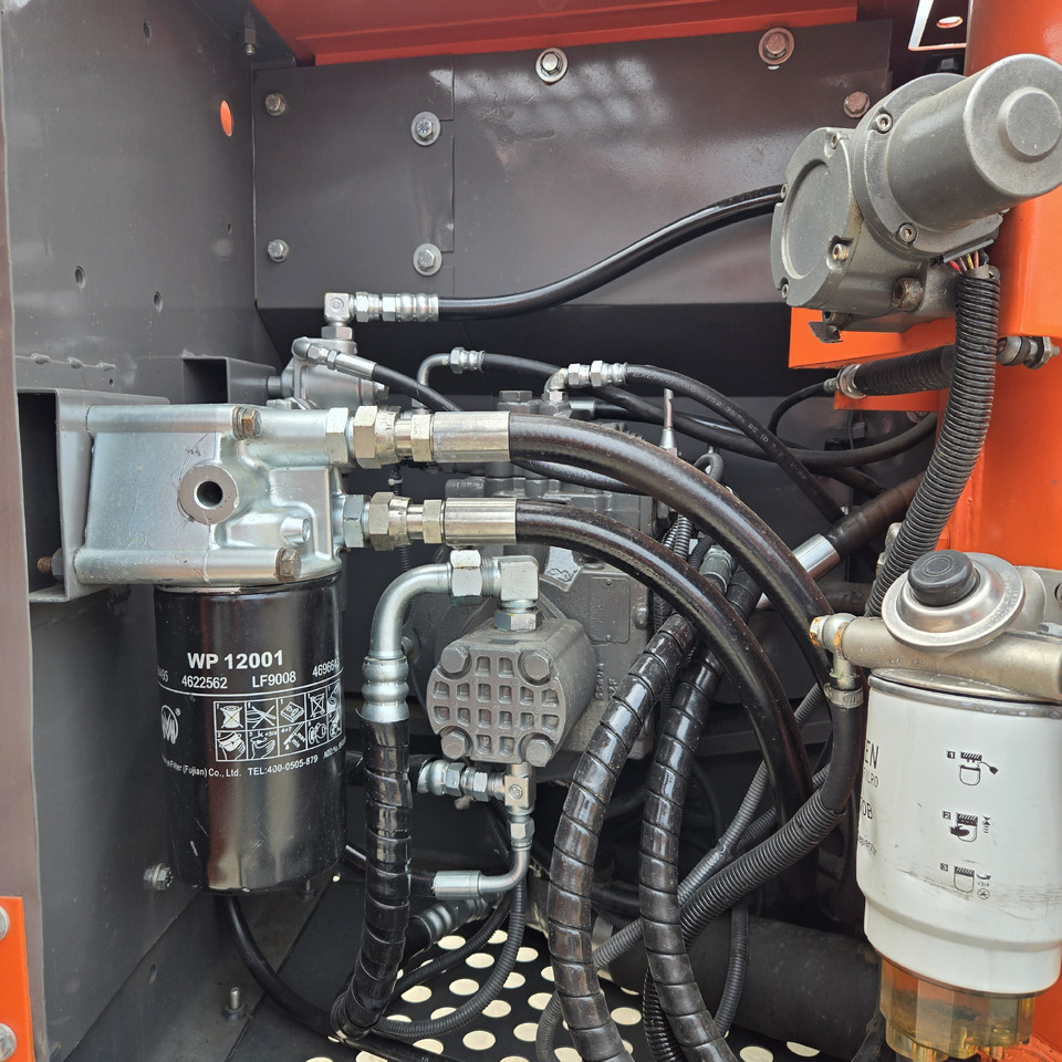 Excavadora HITACHI ZX120: foto 9 Excavadora HITACHI ZX120: foto 9