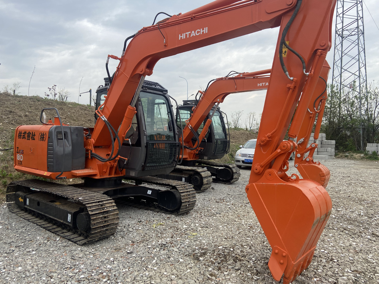 HITACHI ZX80 - Miniexcavadora: foto 3 HITACHI ZX80 - Miniexcavadora: foto 3