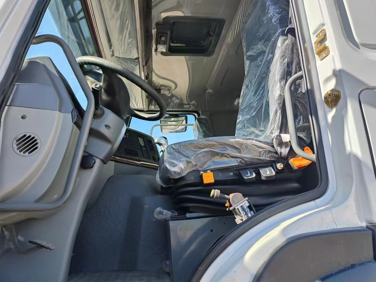 Howo - Camión volquete: foto 2 Howo - Camión volquete: foto 2