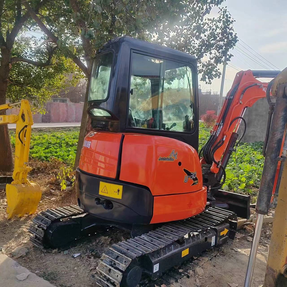 KUBOTA U30 - Miniexcavadora: foto 2 KUBOTA U30 - Miniexcavadora: foto 2