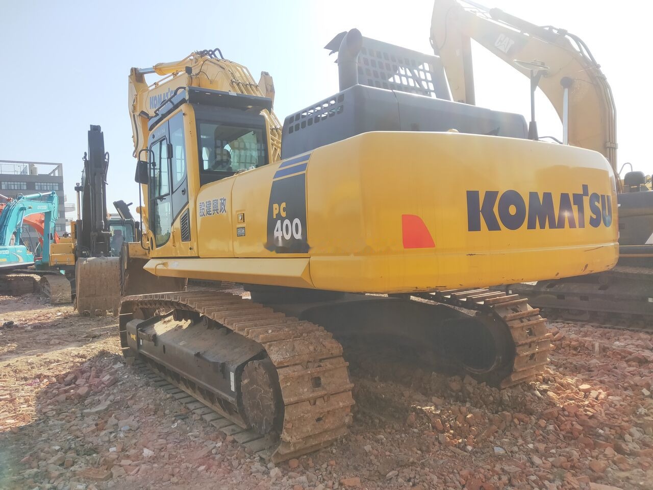 Komatsu PC400-8 - Excavadora de cadenas: foto 1 Komatsu PC400-8 - Excavadora de cadenas: foto 1
