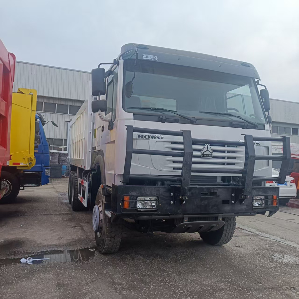 Camión volquete nuevo Sinotruk HOWO 400 6*4 Dump truck: foto 9