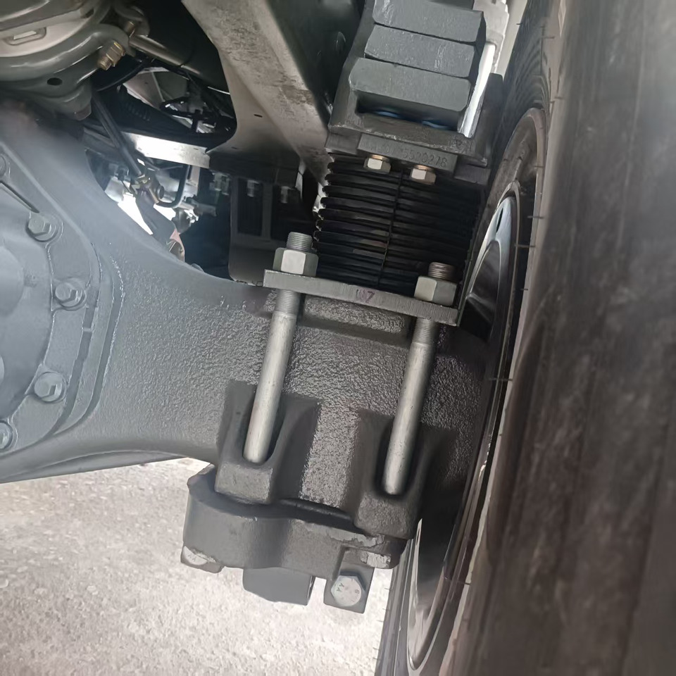 Camión volquete nuevo Sinotruk HOWO 400 6*4 Dump truck: foto 8