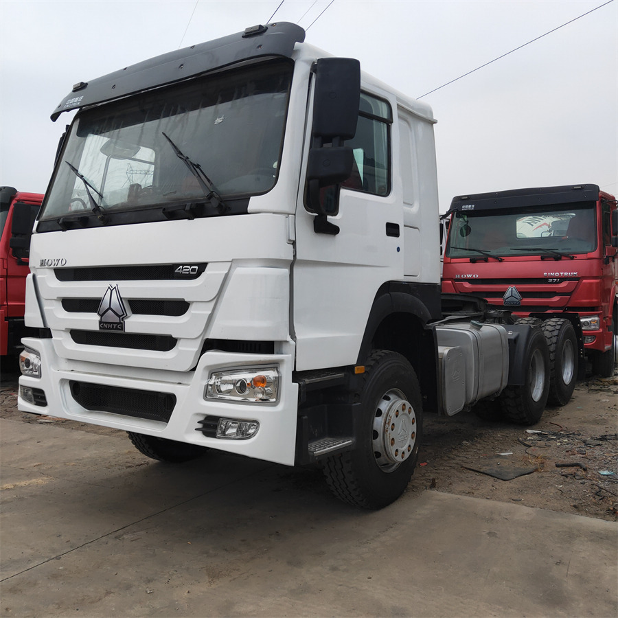 Sinotruk HOWO 420 tractor - Minidumper: foto 1 Sinotruk HOWO 420 tractor - Minidumper: foto 1