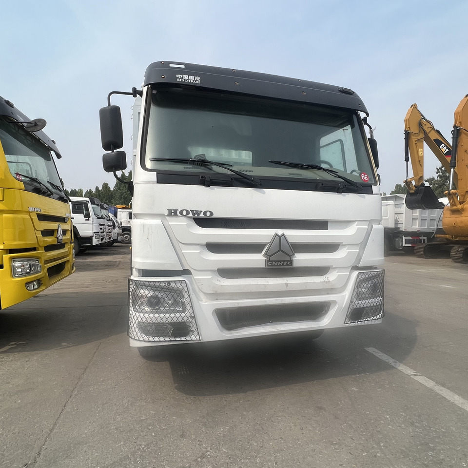 Sinotruk HOWO - Camión caja abierta: foto 3 Sinotruk HOWO - Camión caja abierta: foto 3