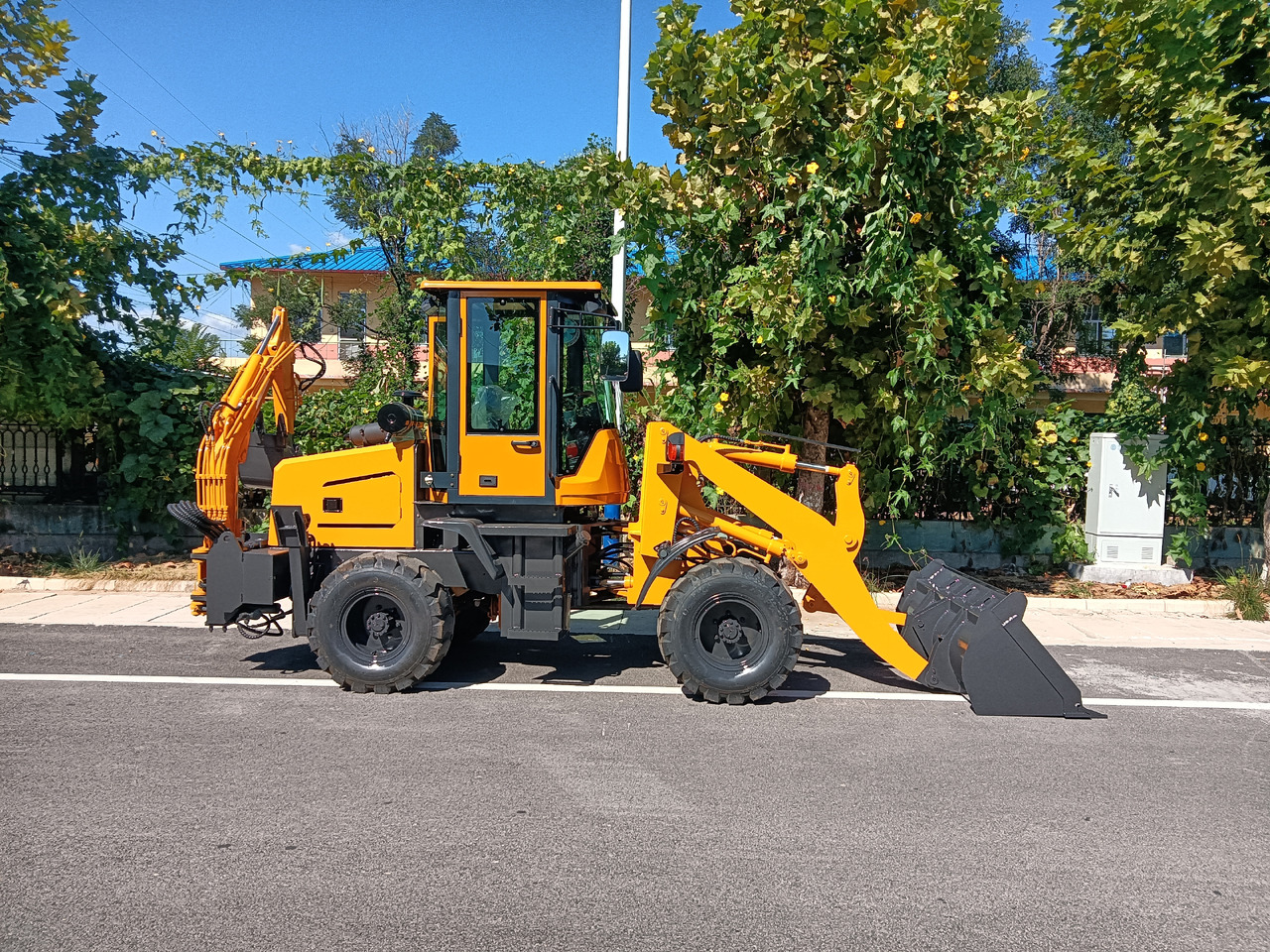 VDTE VZT10-20 New - Retroexcavadora: foto 3 VDTE VZT10-20 New - Retroexcavadora: foto 3