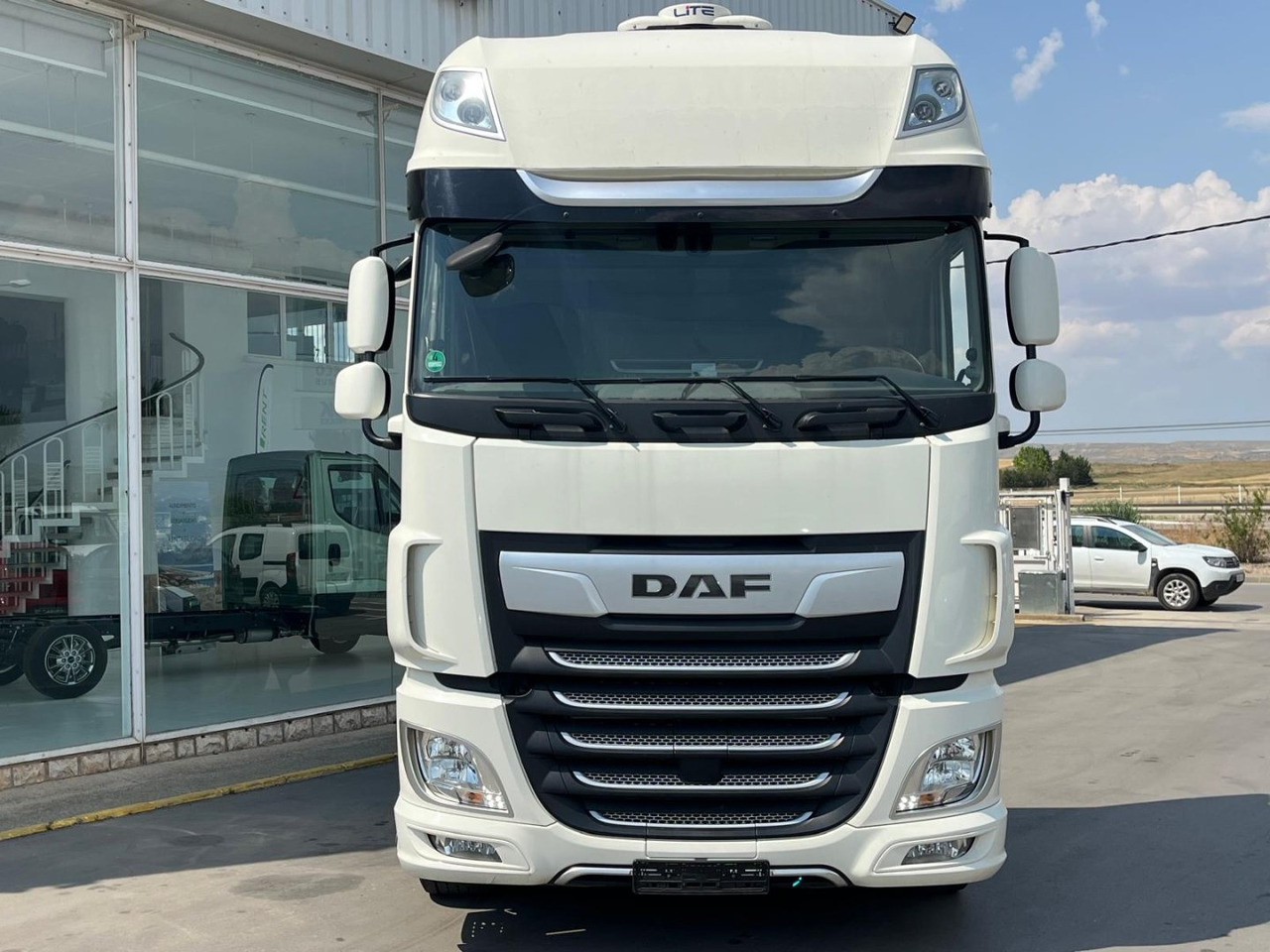Cabeza Tractora DAF 480 AUTOMATICA CON INTARDER - Cabeza tractora: foto 2 Cabeza Tractora DAF 480 AUTOMATICA CON INTARDER - Cabeza tractora: foto 2
