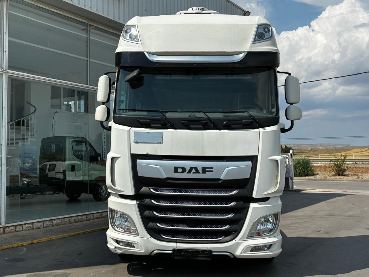 Cabeza Tractora DAF 480 AUTOMATICA CON INTARDER - Cabeza tractora: foto 2 Cabeza Tractora DAF 480 AUTOMATICA CON INTARDER - Cabeza tractora: foto 2