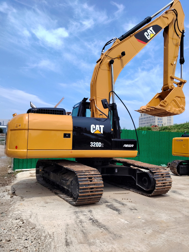 CAT 320D2 L WITH C7.1 ENGINE - Excavadora de cadenas: foto 2 CAT 320D2 L WITH C7.1 ENGINE - Excavadora de cadenas: foto 2