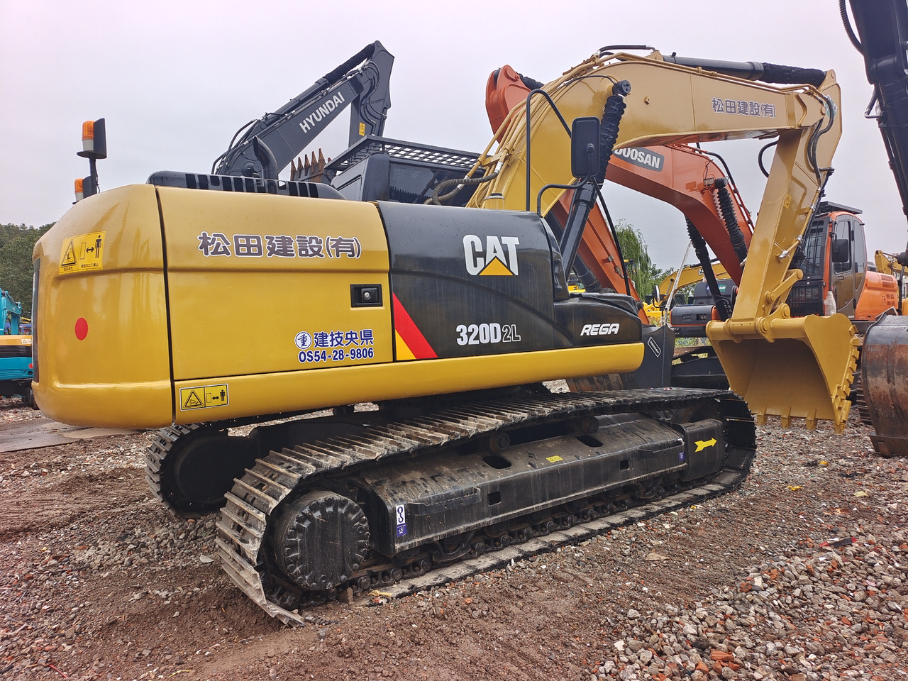 CAT 320D2L - Excavadora de cadenas: foto 1 CAT 320D2L - Excavadora de cadenas: foto 1