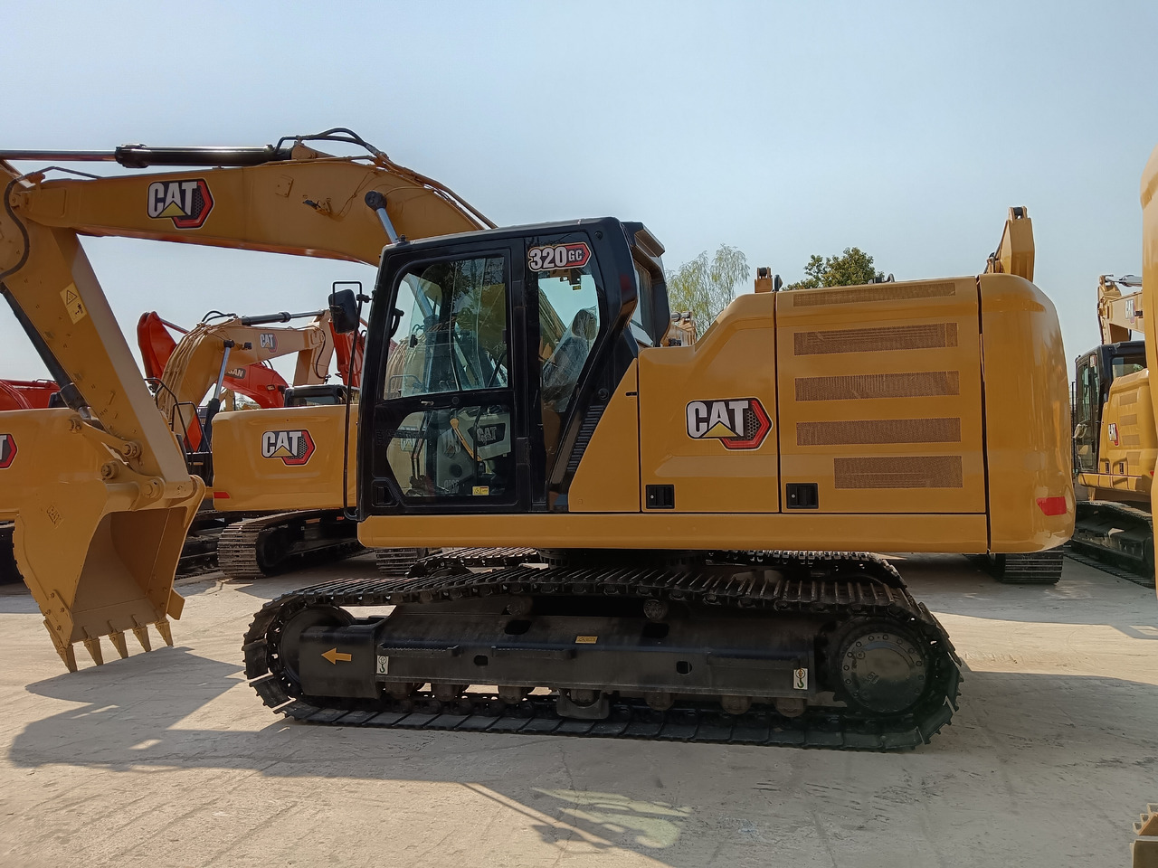 CATERPILLAR 320GC CAT 320 GC 323GC 330GC 336GC - Excavadora de cadenas: foto 1 CATERPILLAR 320GC CAT 320 GC 323GC 330GC 336GC - Excavadora de cadenas: foto 1