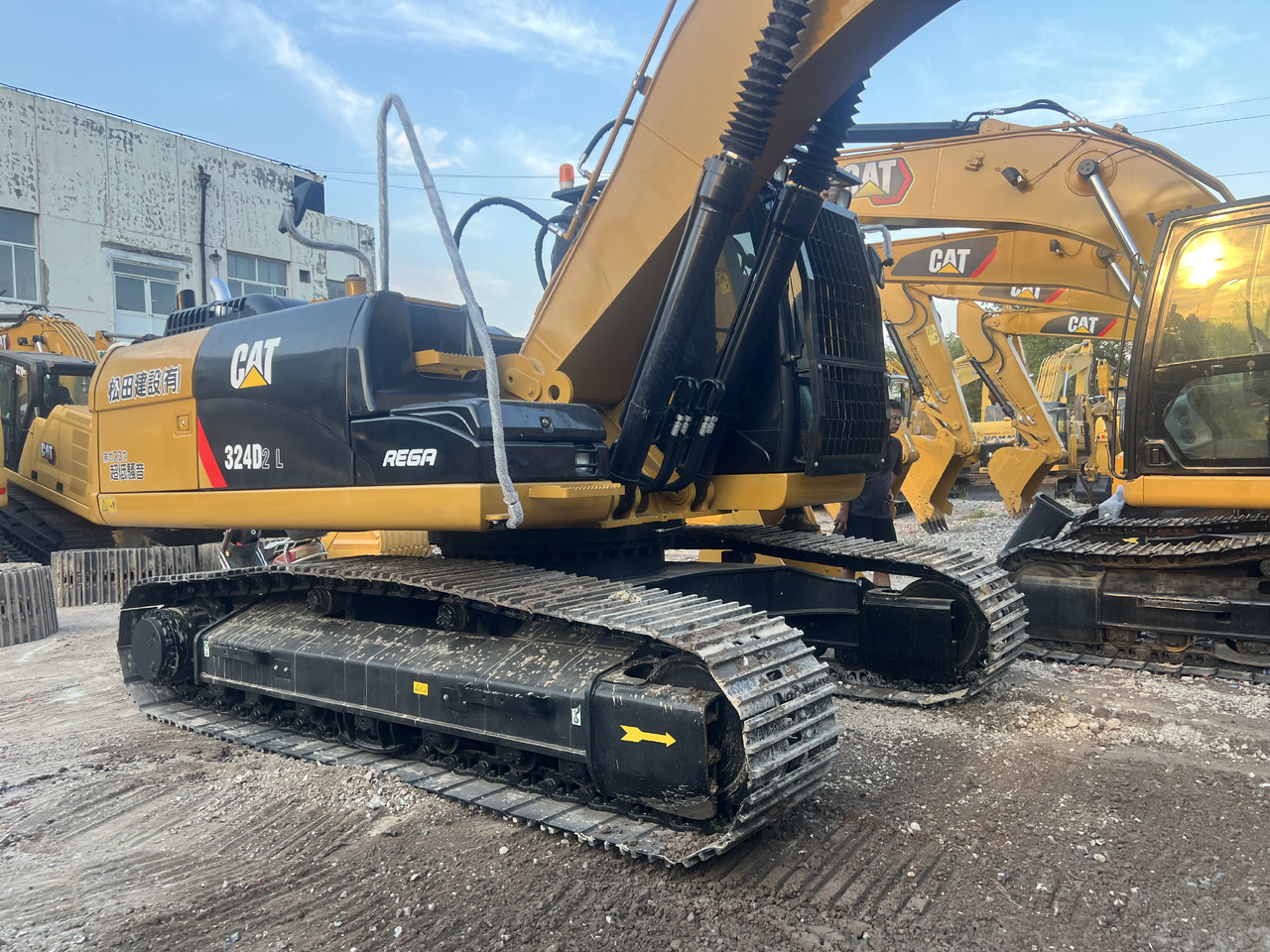 CATERPILLAR 324 DL CAT - Excavadora de cadenas: foto 4 CATERPILLAR 324 DL CAT - Excavadora de cadenas: foto 4