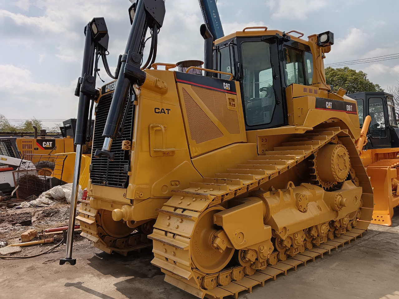 Bulldozer CATERPILLAR D8T CAT D7G D6R D6G D8R D8N: foto 6 Bulldozer CATERPILLAR D8T CAT D7G D6R D6G D8R D8N: foto 6