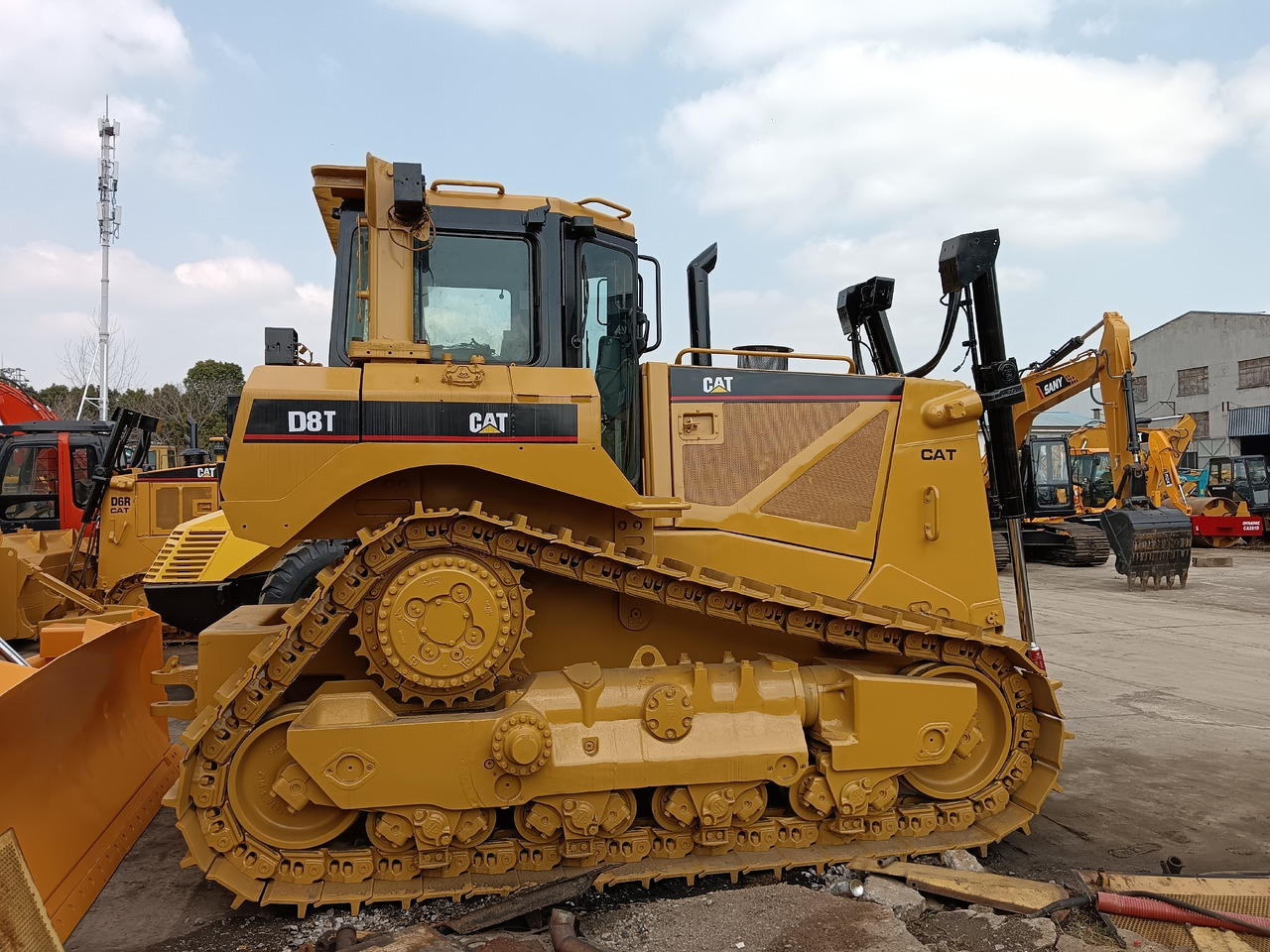 Bulldozer CATERPILLAR D8T CAT D7G D6R D6G D8R D8N: foto 12 Bulldozer CATERPILLAR D8T CAT D7G D6R D6G D8R D8N: foto 12