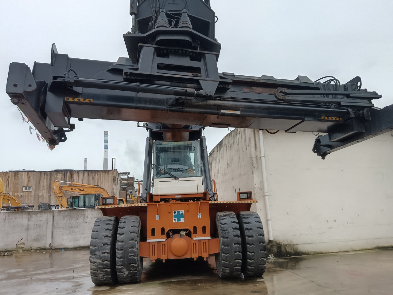 CVS FERRARRI 278 Ferrarri F278.6 45 TON CAPACITY - Reach stacker: foto 2 CVS FERRARRI 278 Ferrarri F278.6 45 TON CAPACITY - Reach stacker: foto 2