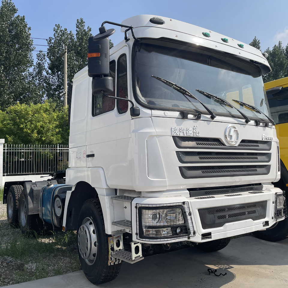 SHACMAN F3000 6*4 8*4 - Cabeza tractora: foto 1 SHACMAN F3000 6*4 8*4 - Cabeza tractora: foto 1