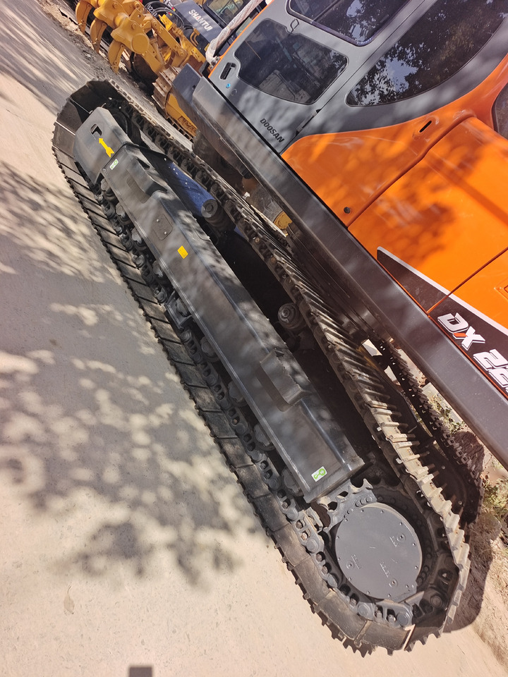 DOOSAN DX225 DX300 DX340 DX225LCA DX225LC-9C - Excavadora de cadenas: foto 2 DOOSAN DX225 DX300 DX340 DX225LCA DX225LC-9C - Excavadora de cadenas: foto 2