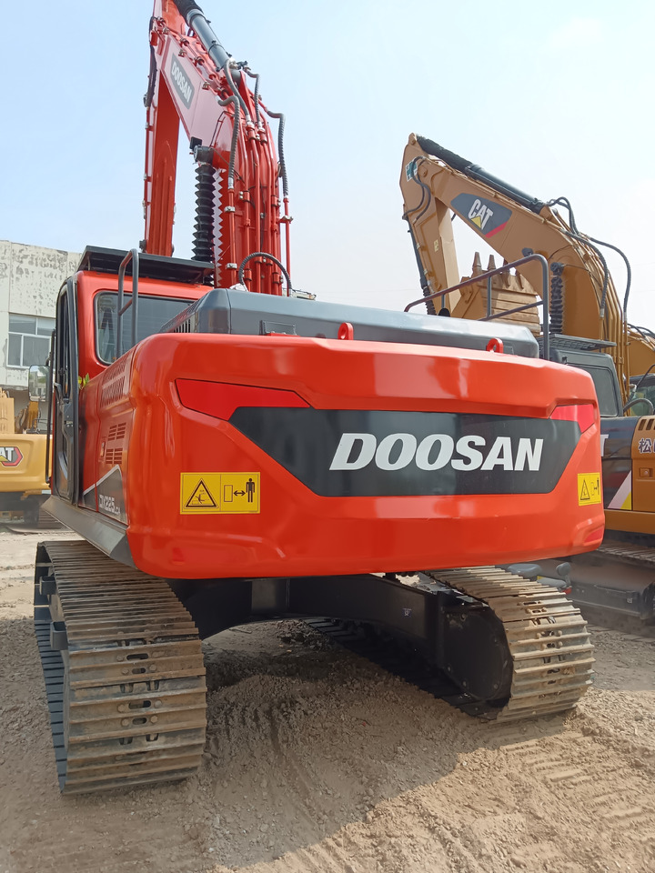 DOOSAN DX225 LCA DX 225 LC-9C DX300 DX340 - Excavadora de cadenas: foto 2 DOOSAN DX225 LCA DX 225 LC-9C DX300 DX340 - Excavadora de cadenas: foto 2