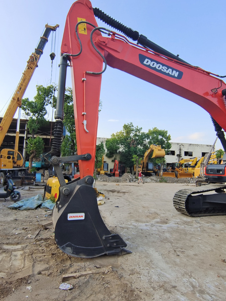 DOOSAN DX225LC-9C - Excavadora de cadenas: foto 5 DOOSAN DX225LC-9C - Excavadora de cadenas: foto 5