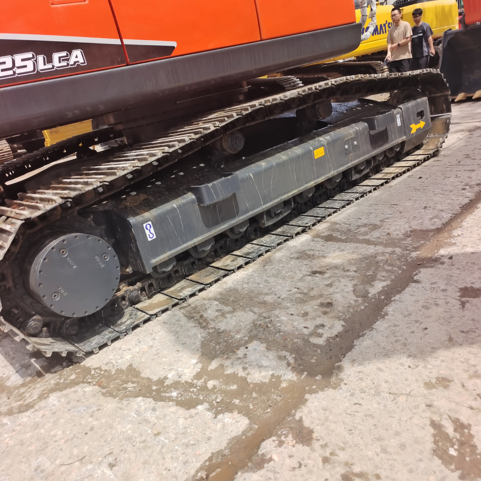 DOOSAN DX225LCA - Excavadora de cadenas: foto 2 DOOSAN DX225LCA - Excavadora de cadenas: foto 2