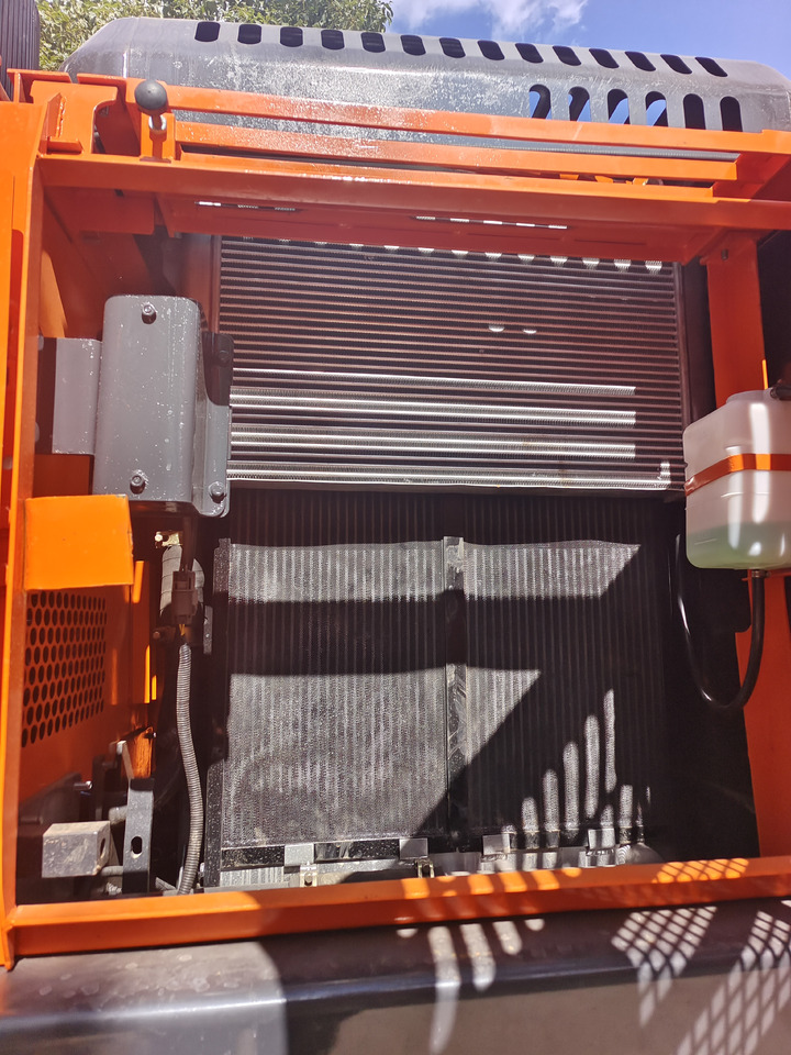 DOOSAN DX225LCA DX225 LC-9C - Excavadora de cadenas: foto 3 DOOSAN DX225LCA DX225 LC-9C - Excavadora de cadenas: foto 3