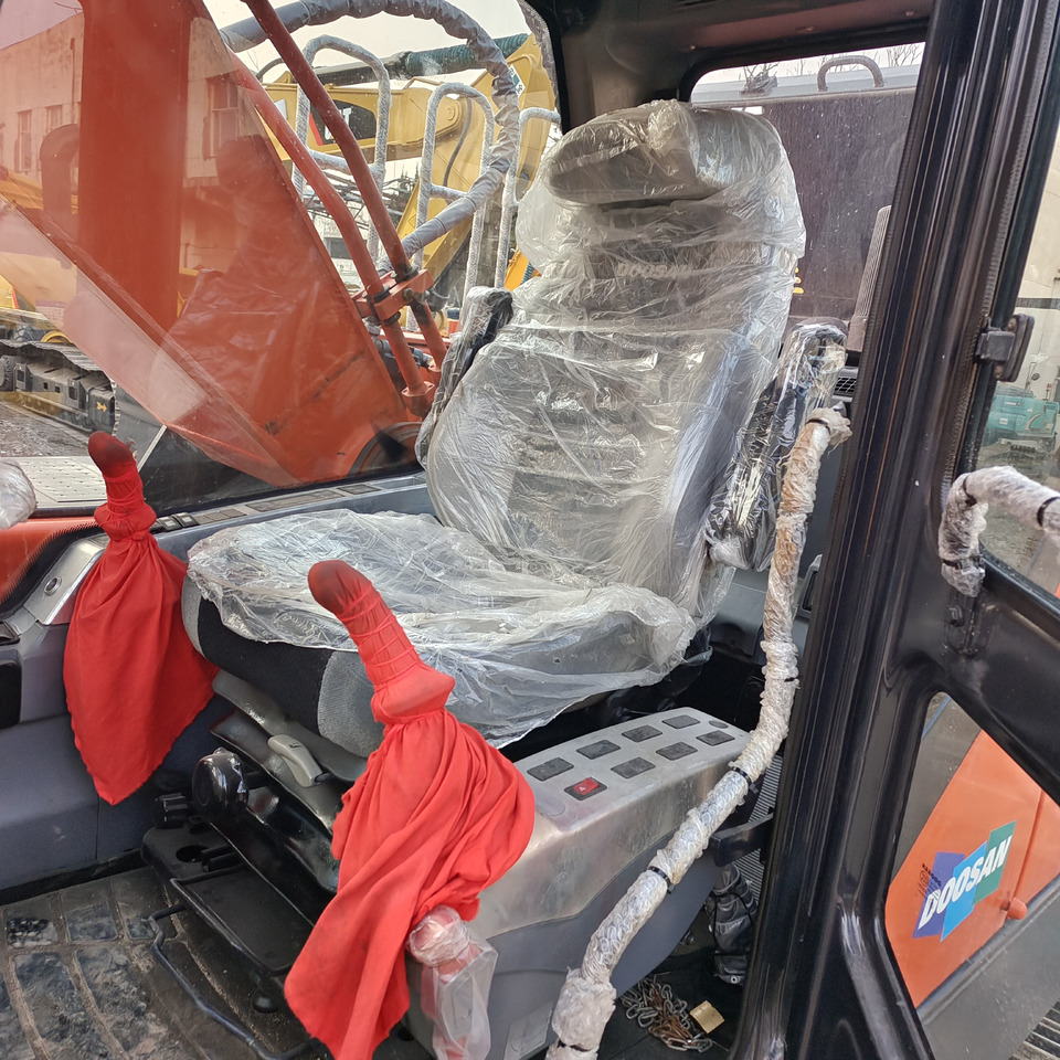 DOOSAN DX300 DX300LC-9C DX300LCA DX340 DX225 - Excavadora de cadenas: foto 4 DOOSAN DX300 DX300LC-9C DX300LCA DX340 DX225 - Excavadora de cadenas: foto 4