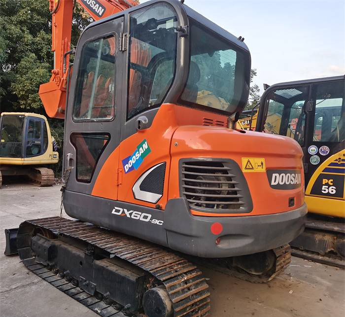 Miniexcavadora Doosan DX60-9C: foto 1