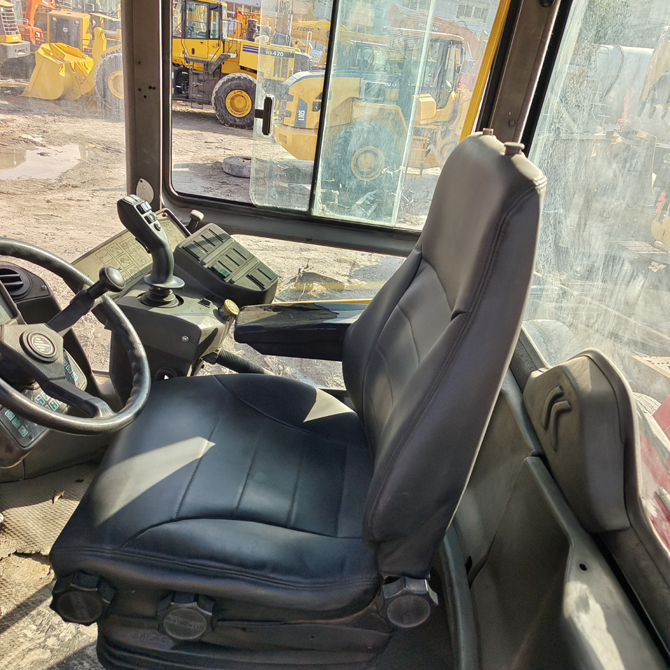 Reach stacker KALMAR DRT450: foto 8 Reach stacker KALMAR DRT450: foto 8