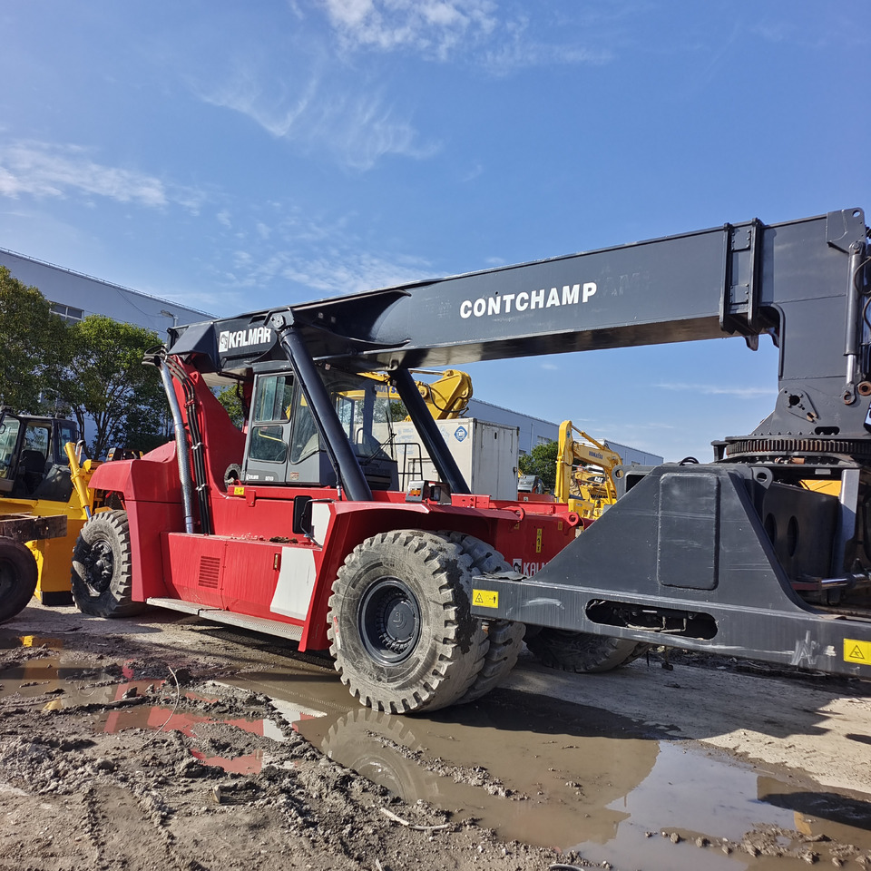 KALMAR DRT450 - Reach stacker: foto 2 KALMAR DRT450 - Reach stacker: foto 2