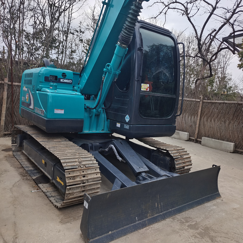 Miniexcavadora KOBELCO SK75: foto 12