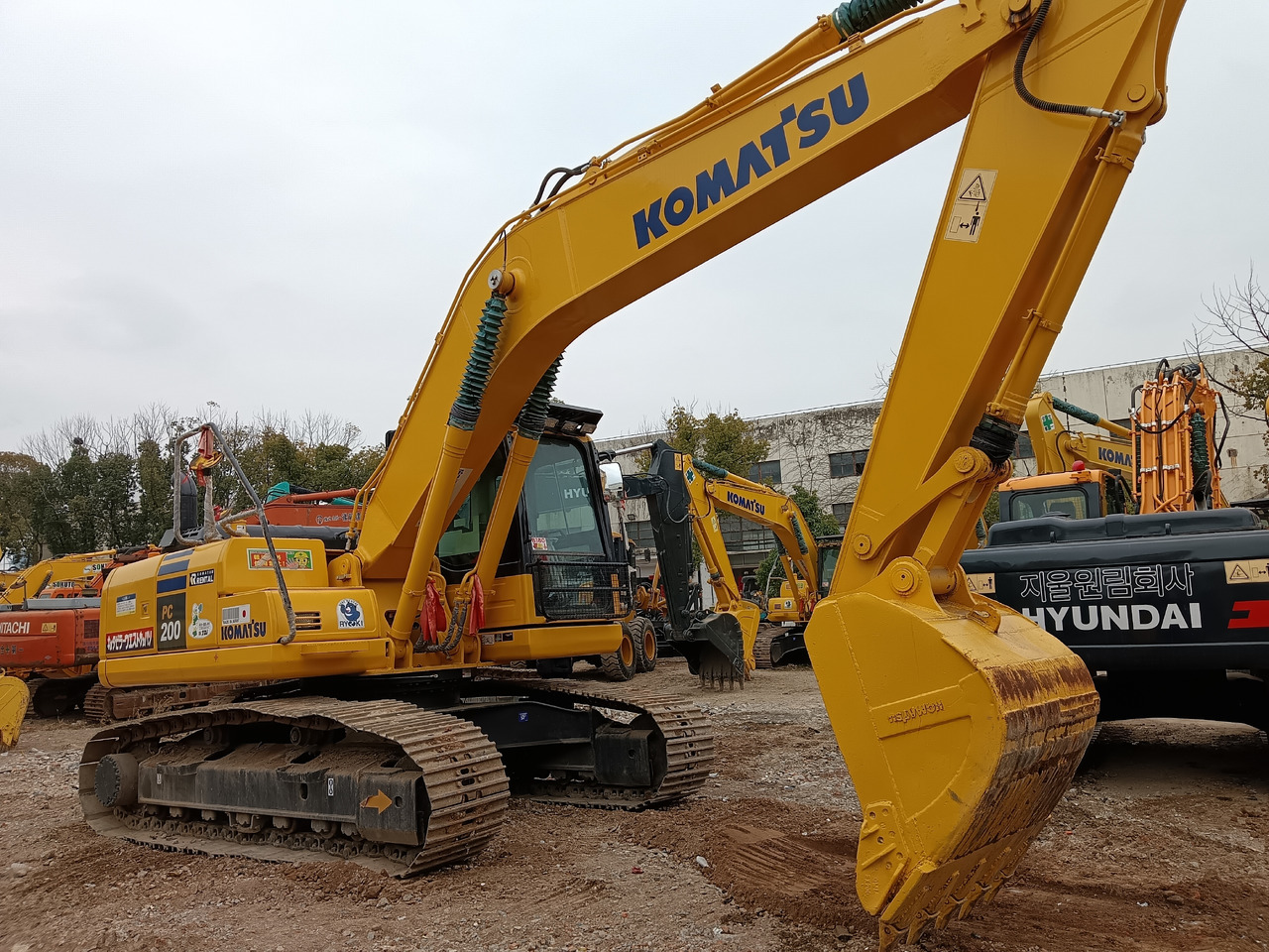 KOMATSU PC200-8N1 PC 200 - 8 N1 PC210LC PC400 - Excavadora de cadenas: foto 2 KOMATSU PC200-8N1 PC 200 - 8 N1 PC210LC PC400 - Excavadora de cadenas: foto 2