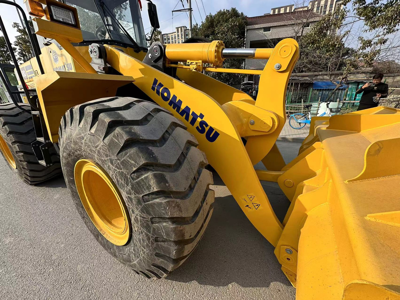 KOMATSU WA380 - Cargadora de ruedas: foto 3 KOMATSU WA380 - Cargadora de ruedas: foto 3